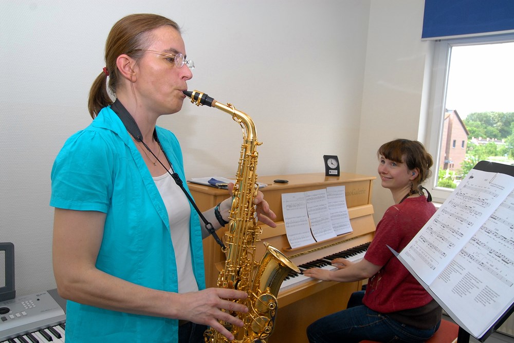 Learn to play saxophone, saxophon lessons