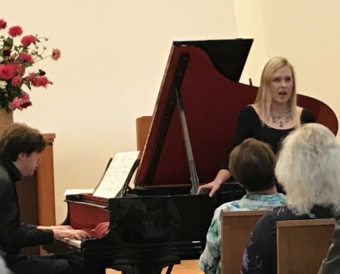 Pianist Benjamin Moser on piano and singer Simone Easthope