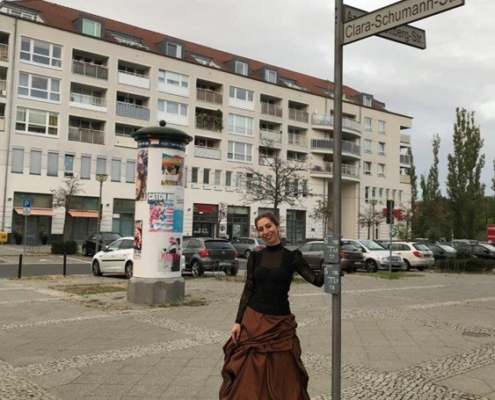 Pianistin und Lehrerin der Musikschule Lusine Khachatryan