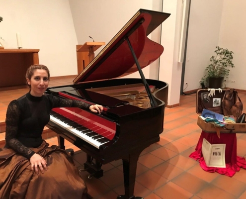 Pianist and teacher of the music school Lusine Khachatryan